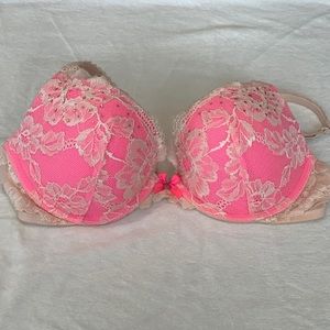 Victoria’s Secret body by Victoria push-up 34C